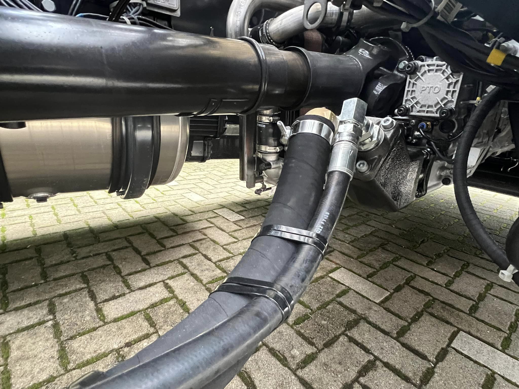 Kit hydraulique sur un Scania