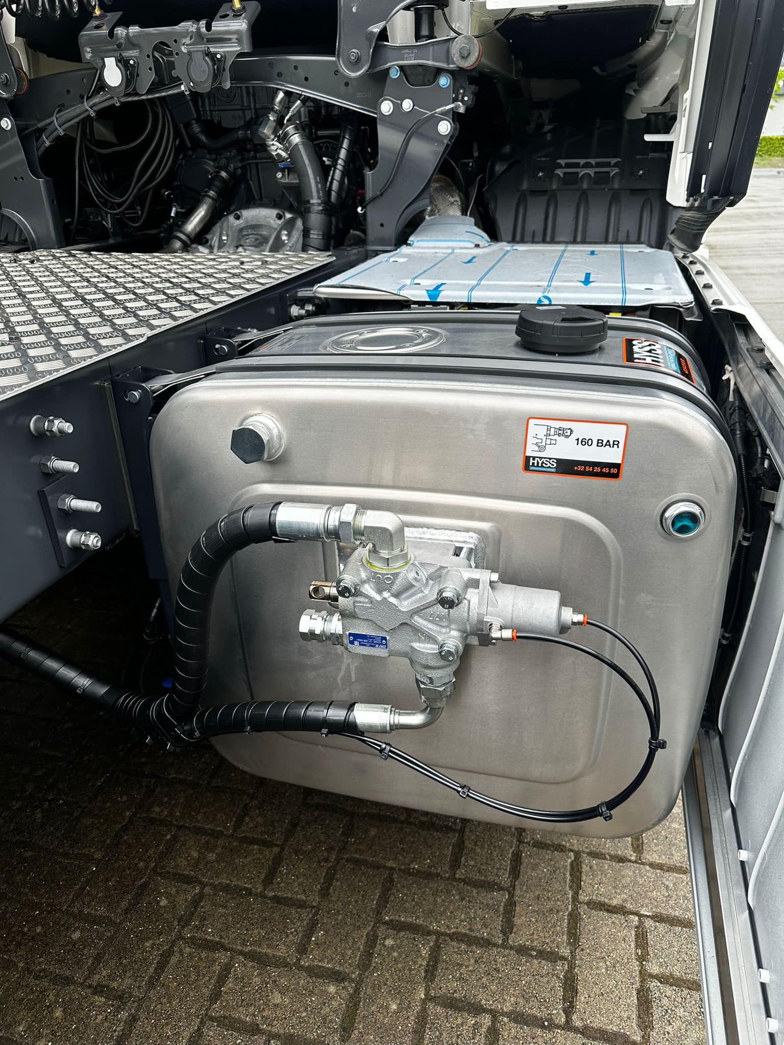 Tracteur Scania 4×2 équipé d’une benne basculante